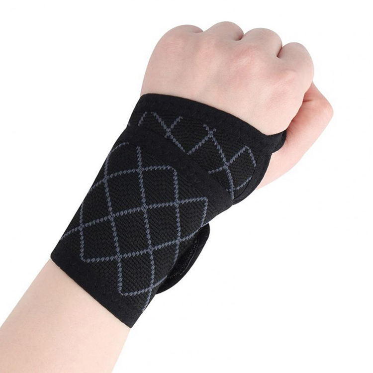 Adjustable Wrist Brace for Pain Relief