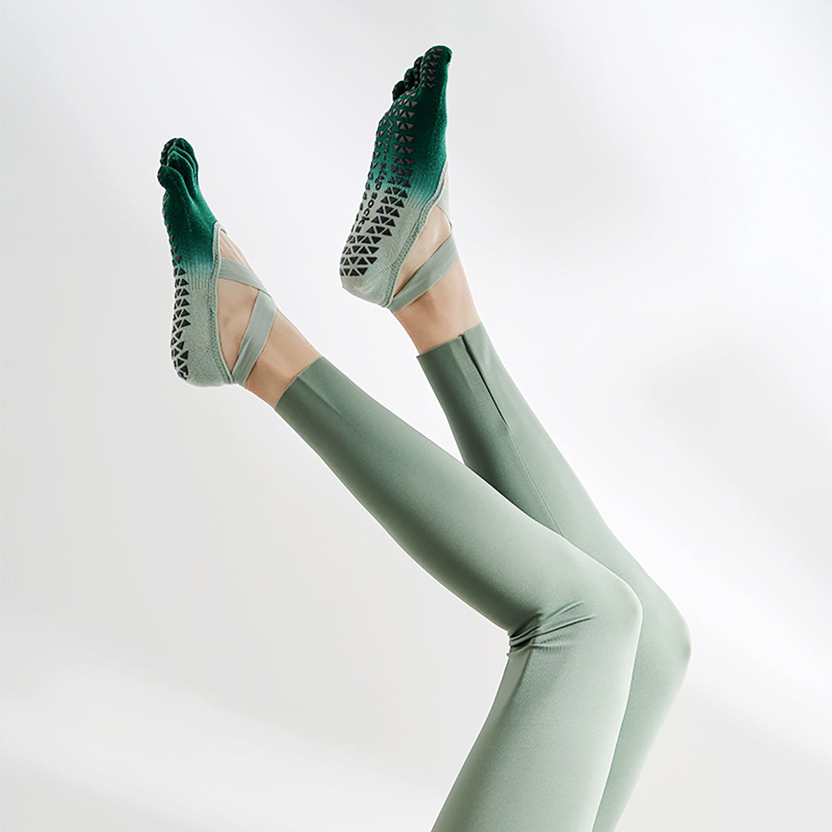Non-Slip Yoga Socks with Grips for Women
