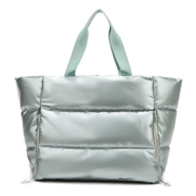 Women’s Gym Bag – Stylish, Spacious & Sporty
