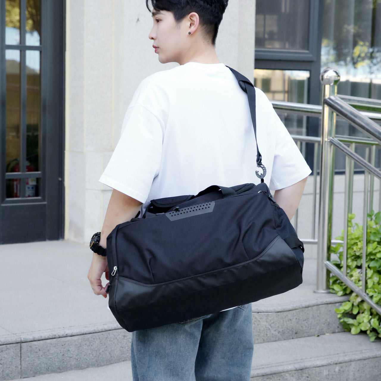 Large Gym Bag – Dry/Wet Separation, Unisex